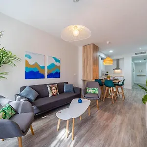 Centre Pool & Parking Apartament Malaga